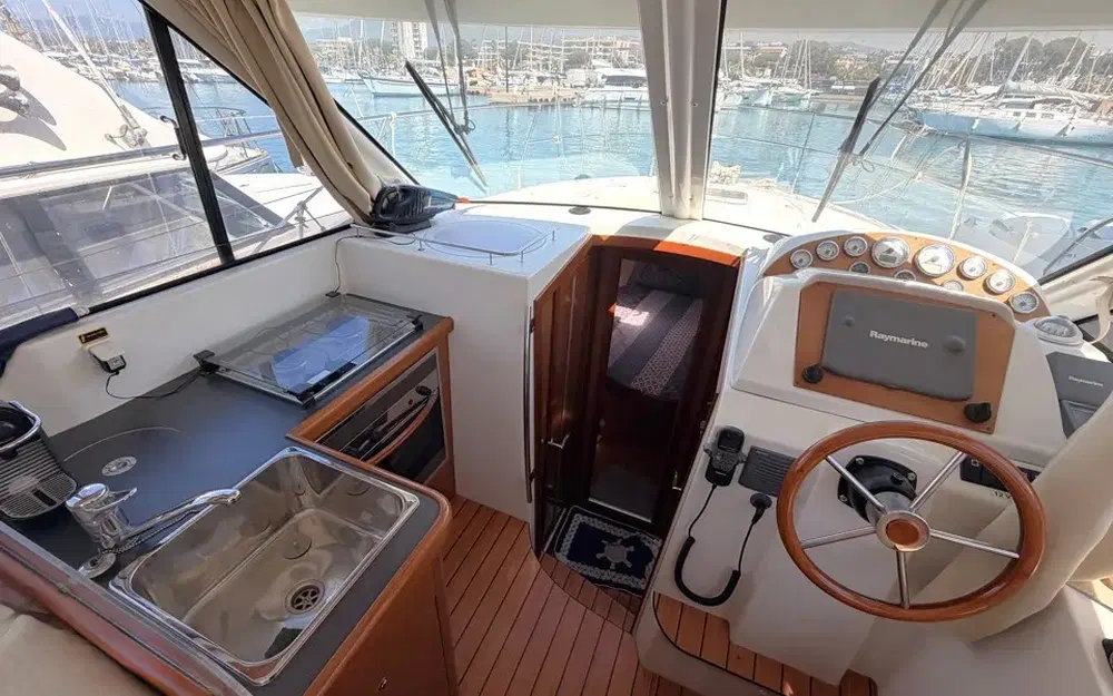 slider 25 Beneteau Antares 980