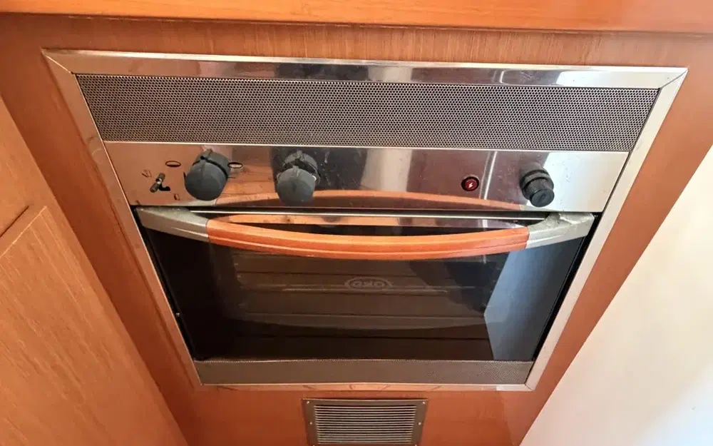 slider 28 Beneteau Antares 980