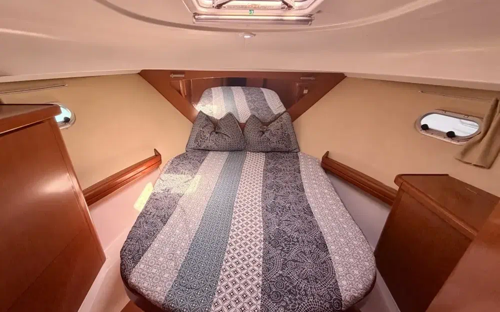 slider 30 Beneteau Antares 980