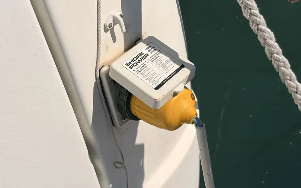 slider 37 Beneteau Antares 980