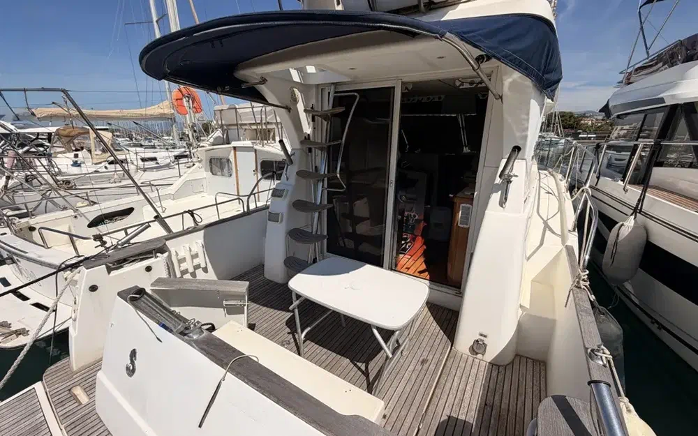 slider 4 Beneteau Antares 980
