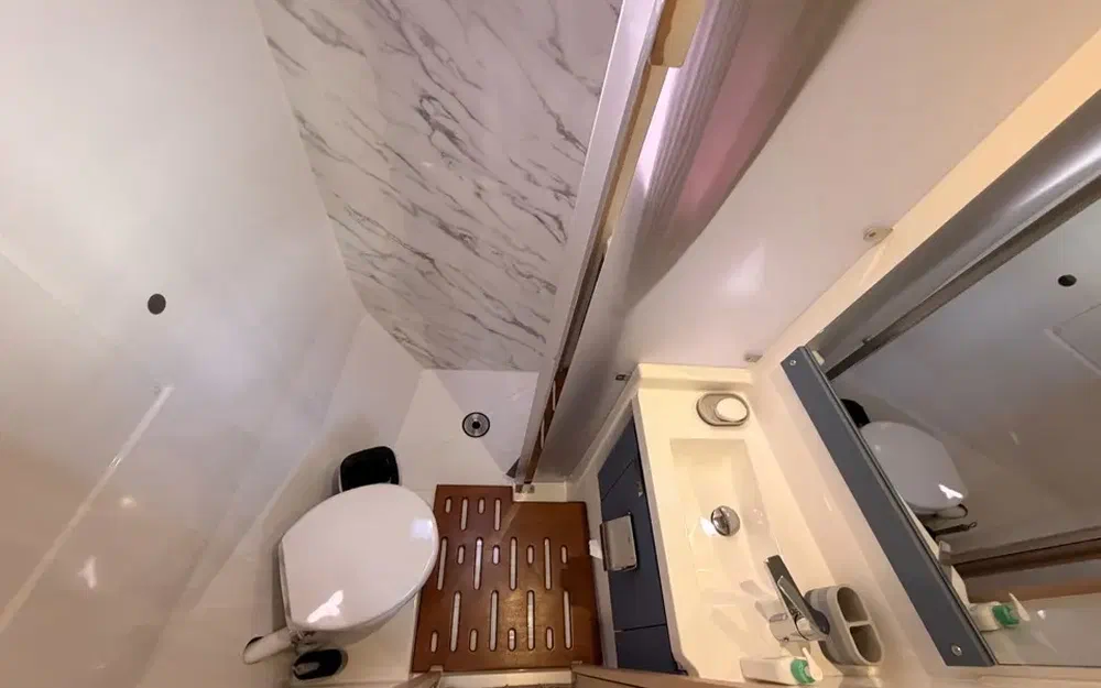 slider 19 Fountaine Pajot Aura 51