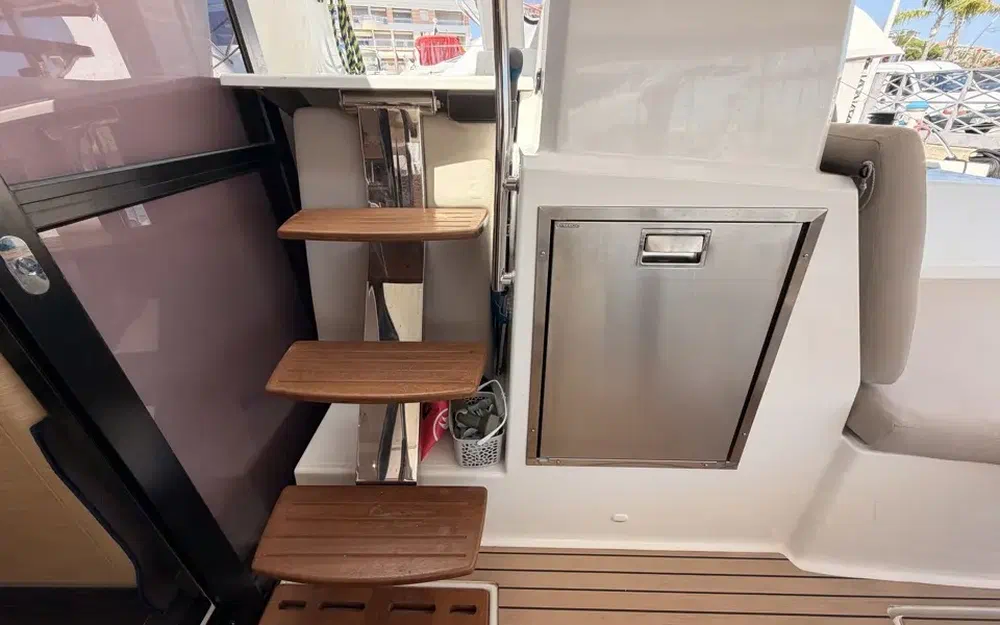 slider 22 Fountaine Pajot Aura 51