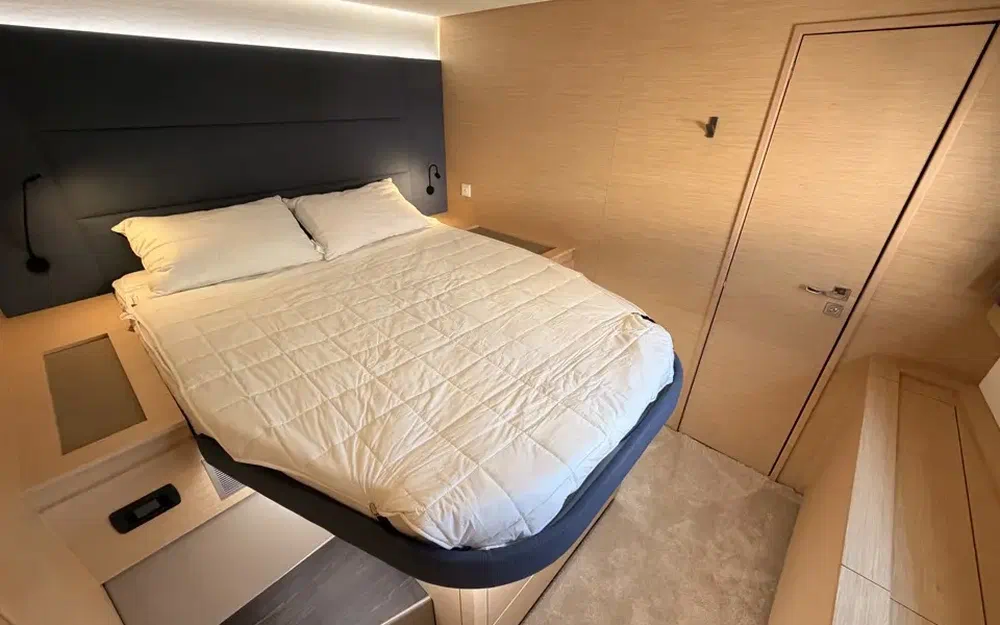 slider 53 Fountaine Pajot Aura 51