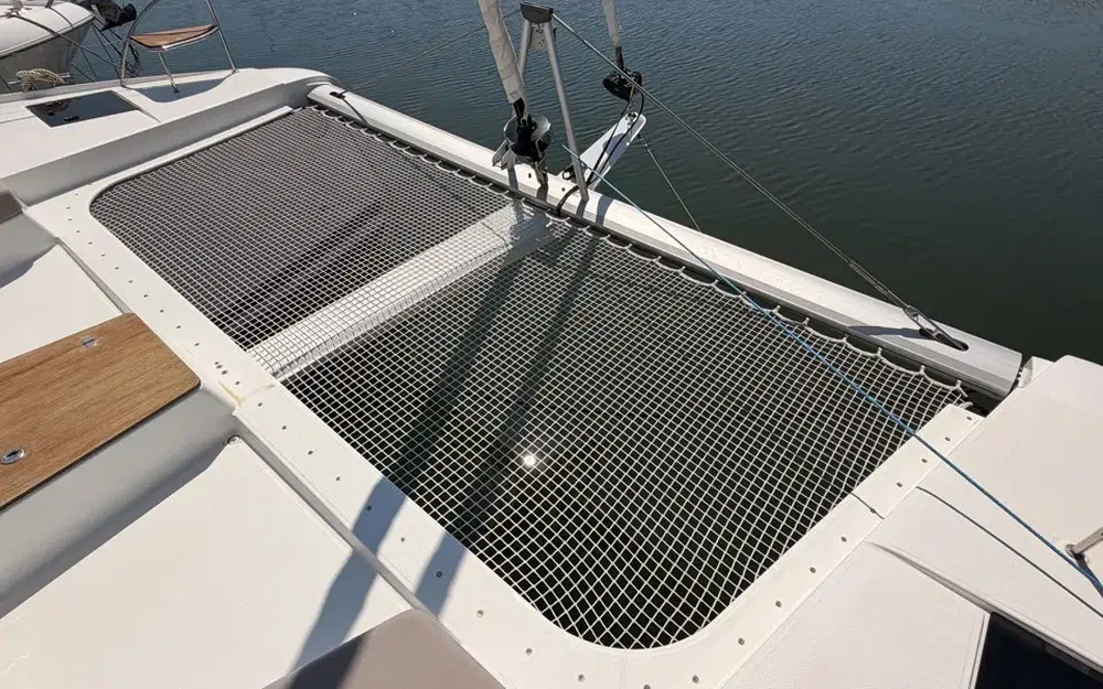 slider 59 Fountaine Pajot Aura 51