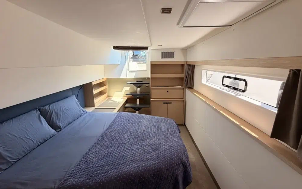 slider 6 Fountaine Pajot Aura 51