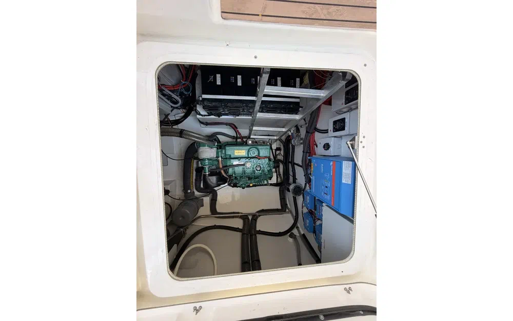 slider 74 Fountaine Pajot Aura 51