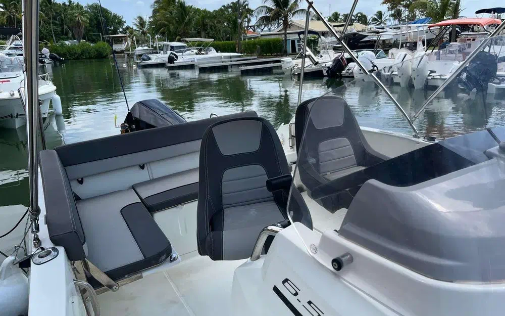 slider 8 Jeanneau Cap Camarat 6.5 CC Serie 3
