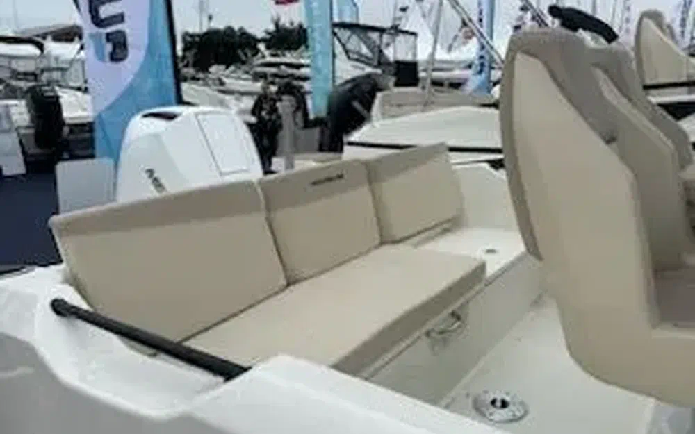 slider 14 Quicksilver Activ 705 open