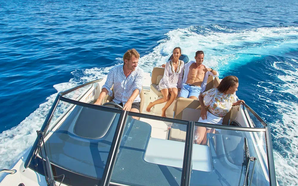 slider 8 Quicksilver Activ 755 Cruiser