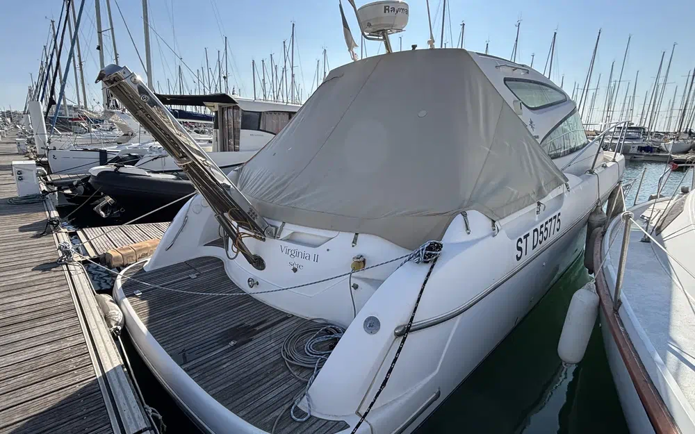 slider 17 Prestige Yachts Prestige 34 hard top