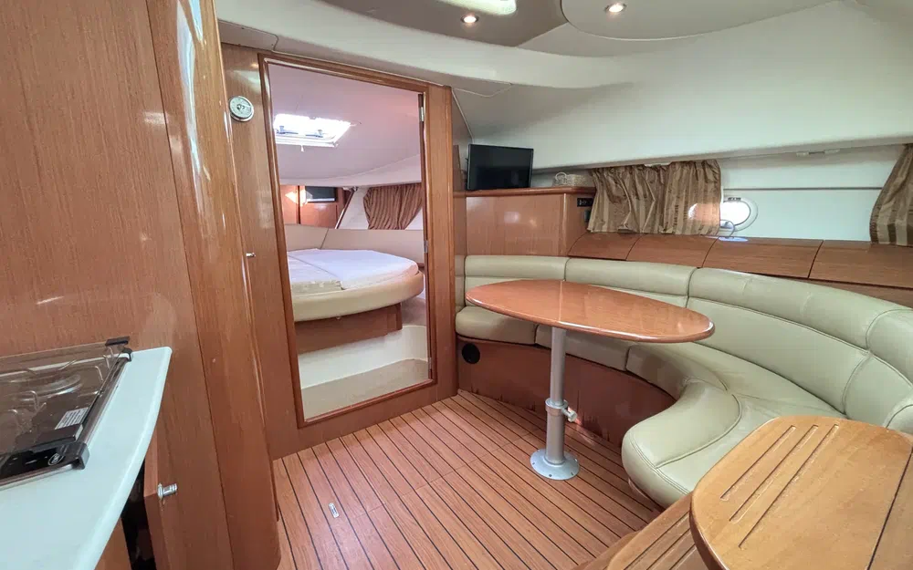 slider 2 Prestige Yachts Prestige 34 hard top