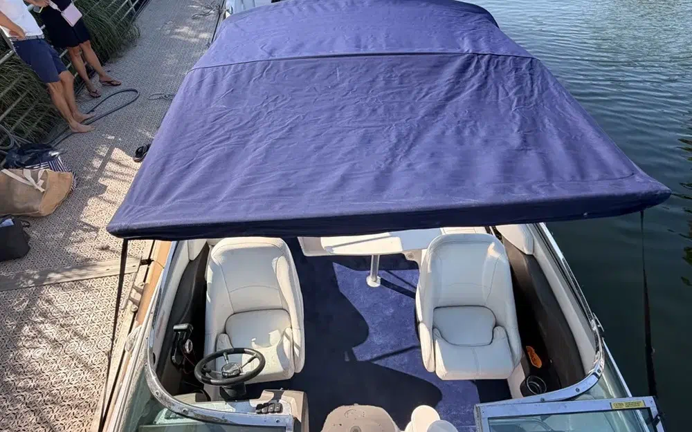 slider 8 Regal 2250 Cuddy
