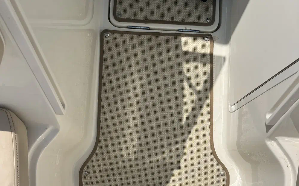 slider 1 Bayliner VR5 Bowrider OB