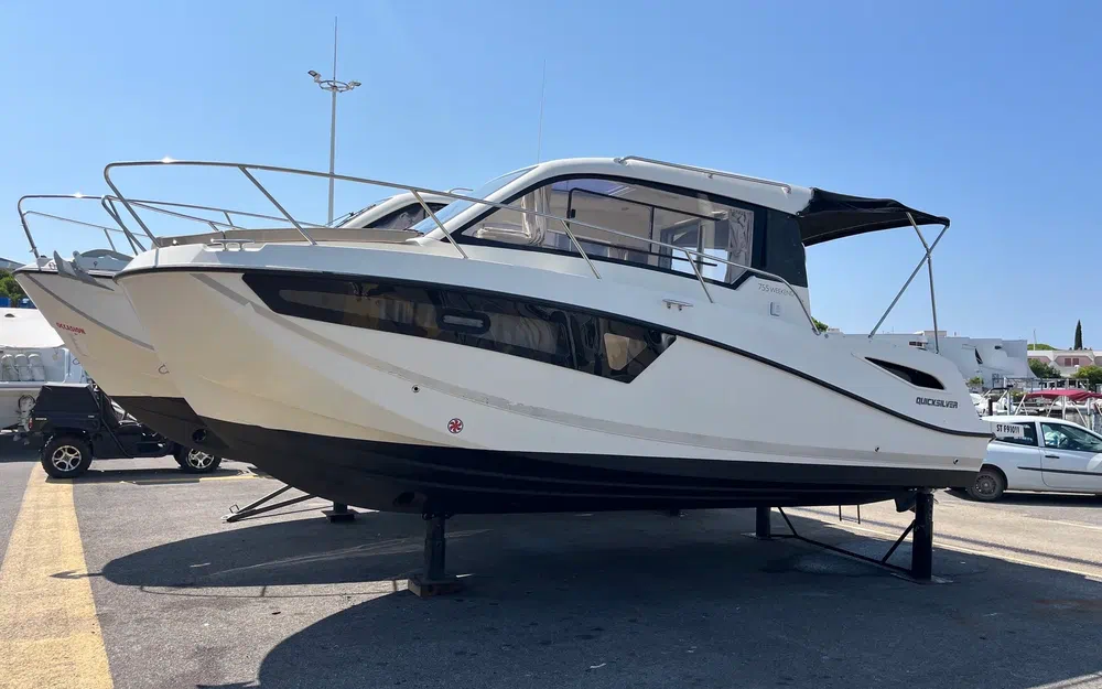 slider 2 Quicksilver Activ 755 Weekend