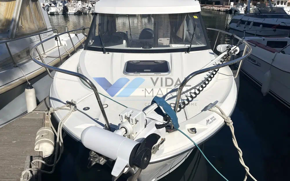 slider 12 Jeanneau Merry Fisher 695