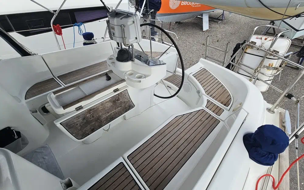slider 7 Beneteau Oceanis 411 Clipper