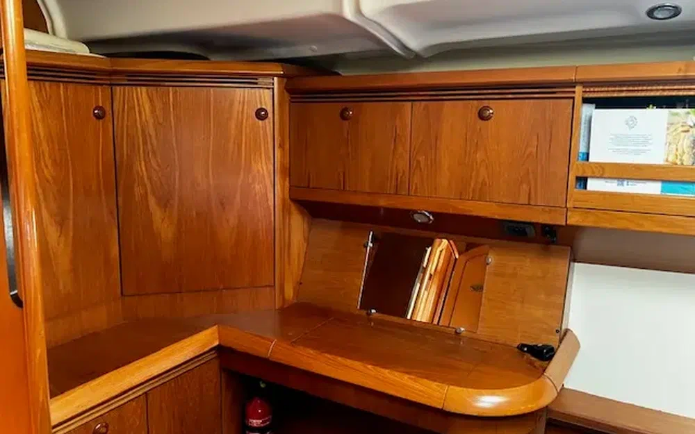 slider 17 Jeanneau Sun Odyssey 49