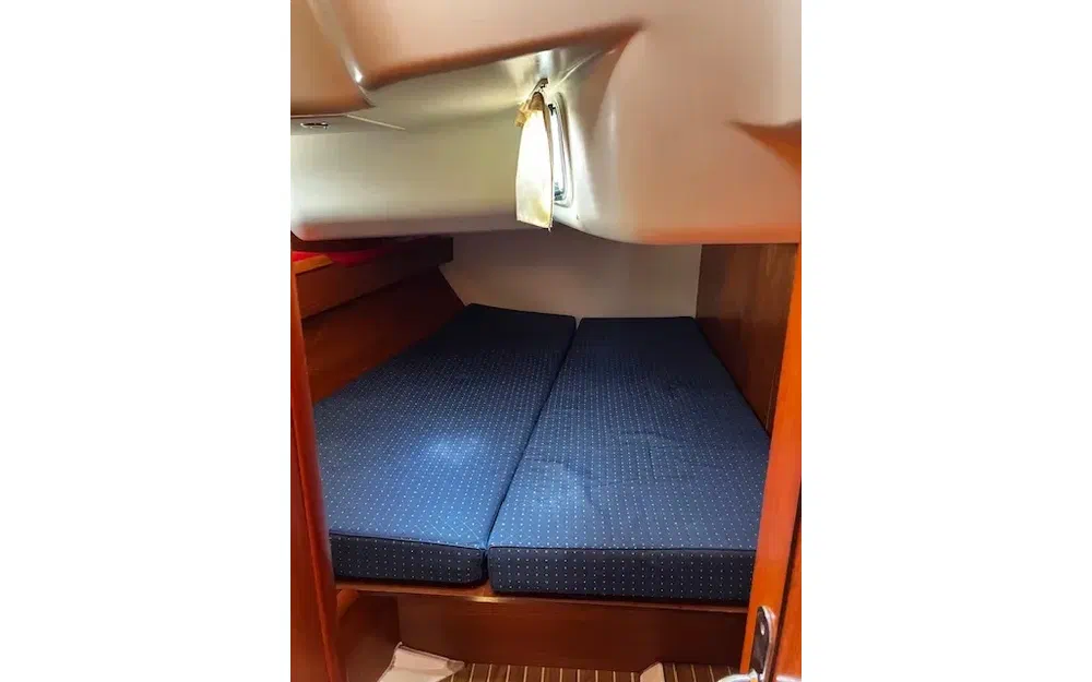 slider 25 Jeanneau Sun Odyssey 49