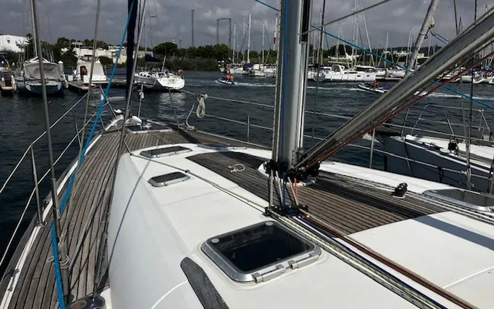 slider 8 Jeanneau Sun Odyssey 49