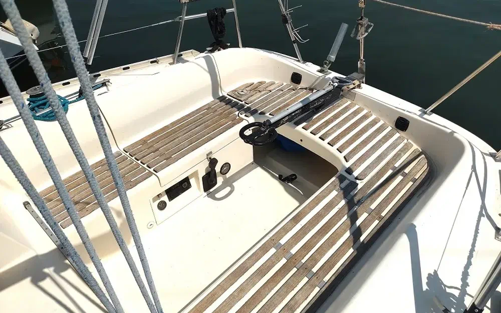 slider 25 Jeanneau Attalia