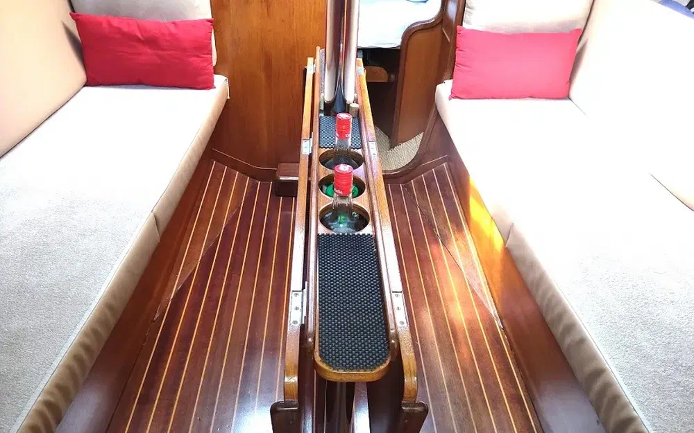 slider 38 Jeanneau Attalia