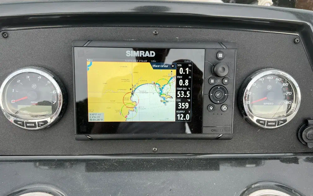 slider 5 Quicksilver 605 Sundeck