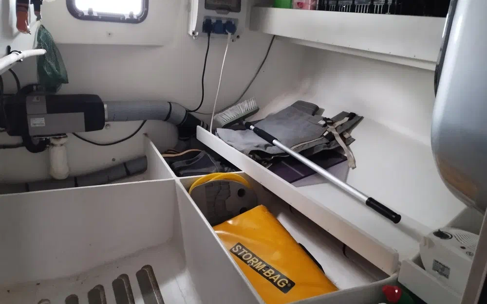 slider 5 Fora Marine RM 1070