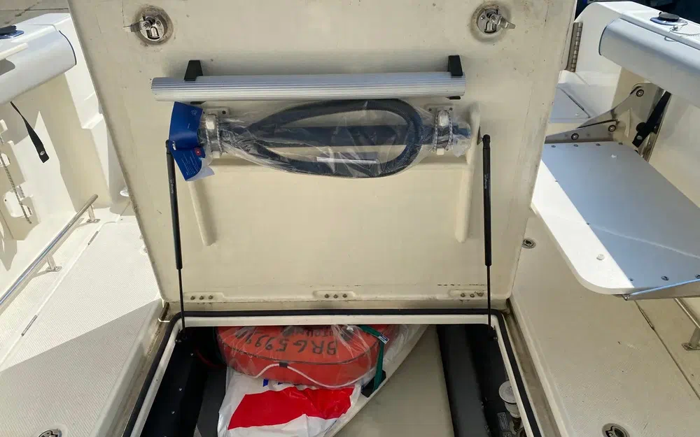 slider 16 Quicksilver 625 pilothouse