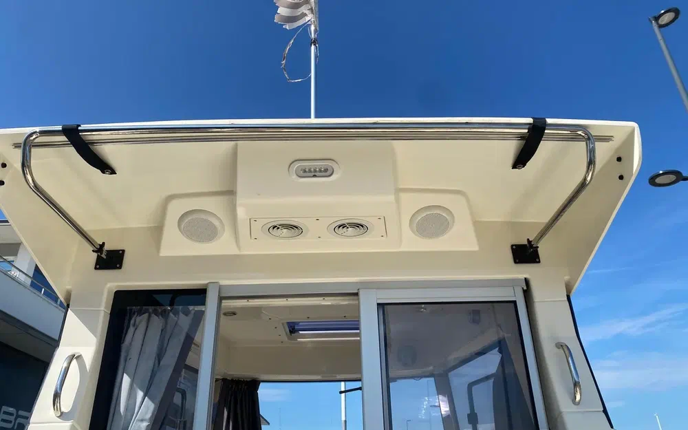 slider 17 Quicksilver 625 pilothouse
