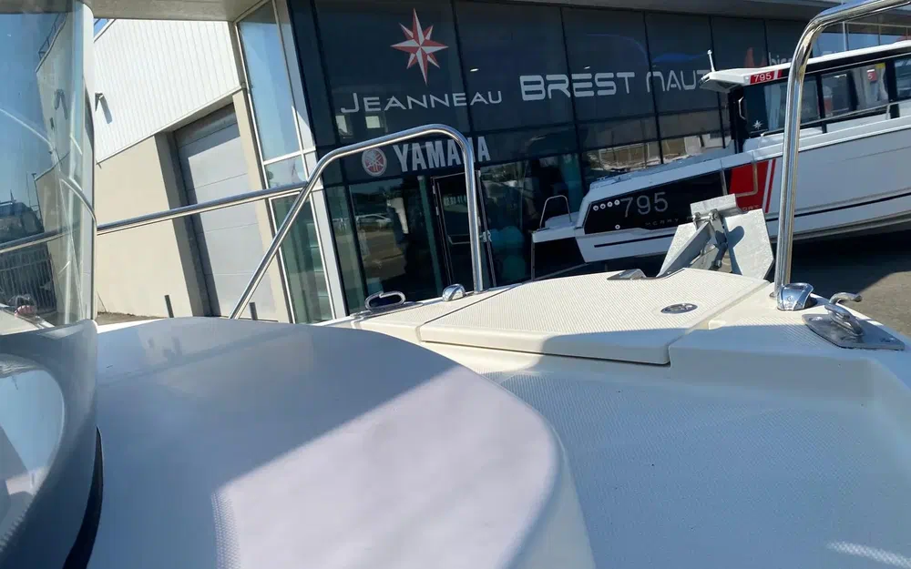 slider 18 Quicksilver 625 pilothouse
