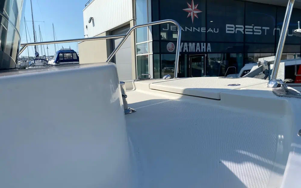 slider 19 Quicksilver 625 pilothouse