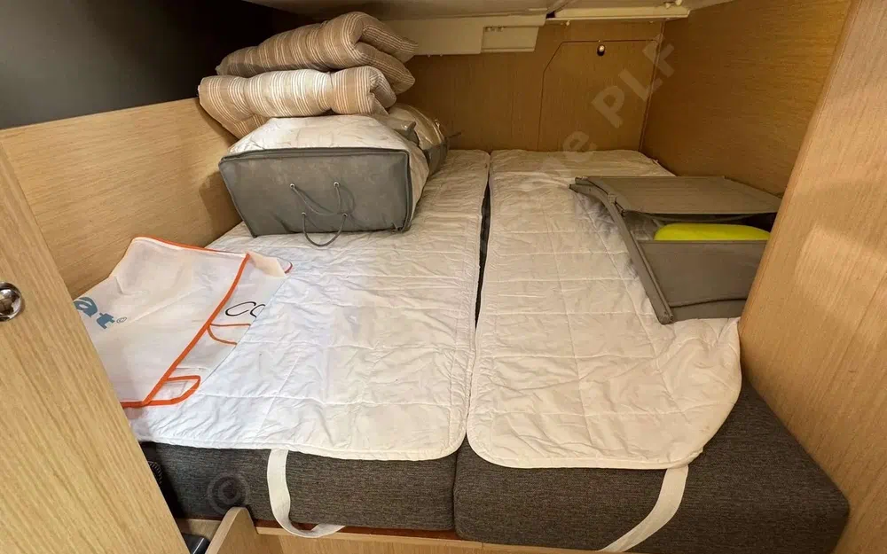 slider 13 Beneteau Oceanis 38