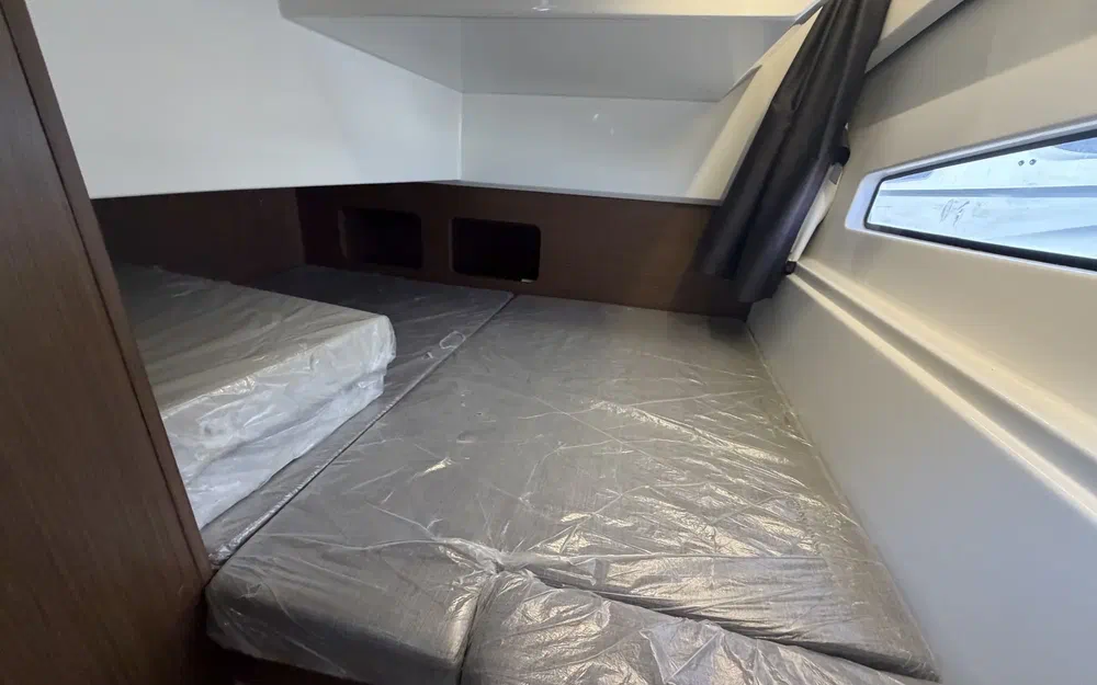 slider 13 Beneteau Antares 9 OB