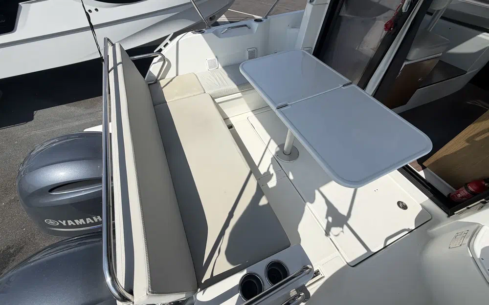 slider 4 Beneteau Antares 9 OB