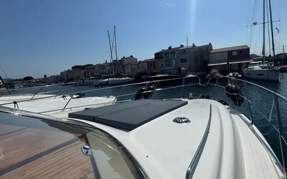 slider 3 Princess 48 Fly