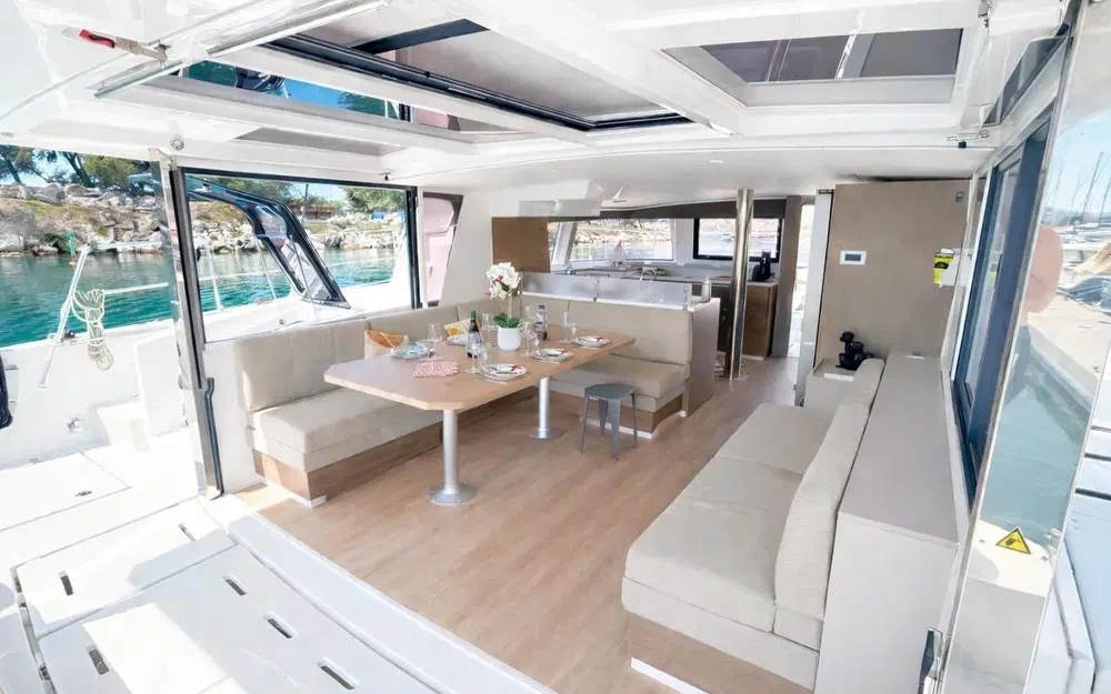 slider 5 Bali Catamarans Bali 4.6
