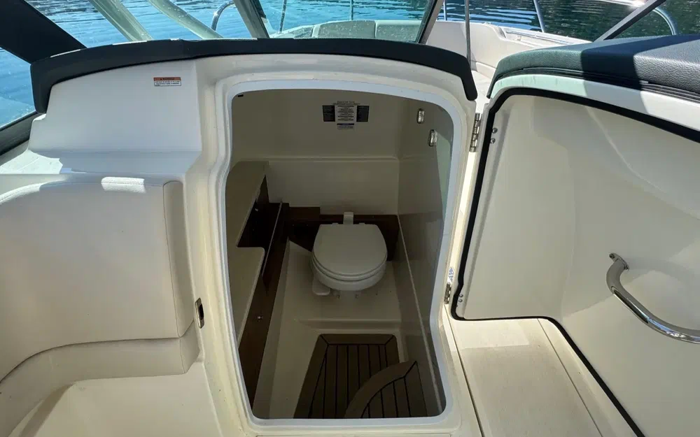 slider 31 Boston Whaler 270 Vantage