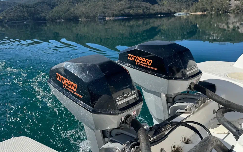 slider 32 Boston Whaler 270 Vantage
