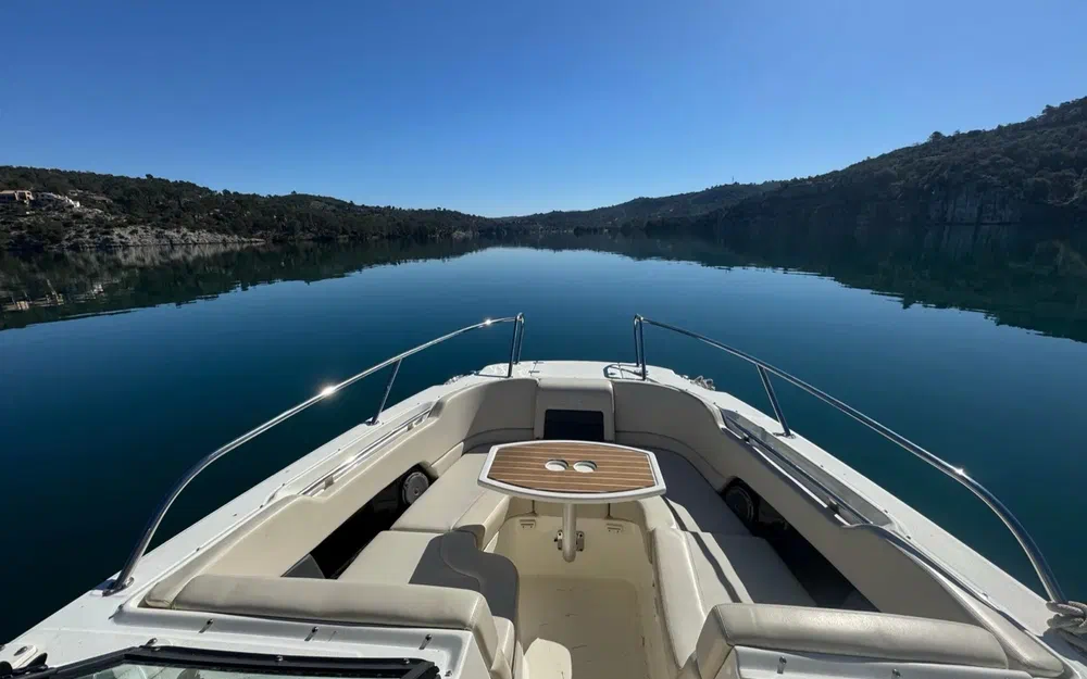 slider 3 Boston Whaler 270 Vantage