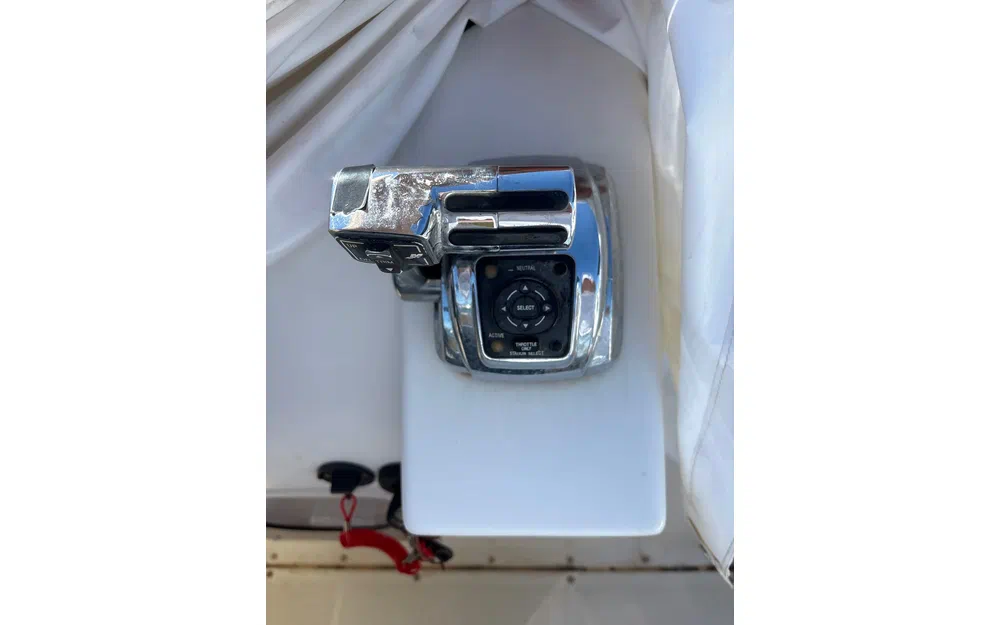 slider 11 Jeanneau Leader 735
