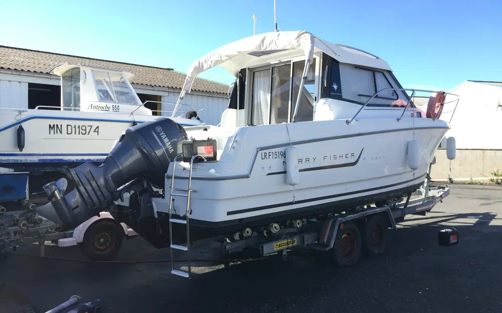 slider 18 Jeanneau Merry Fisher 755