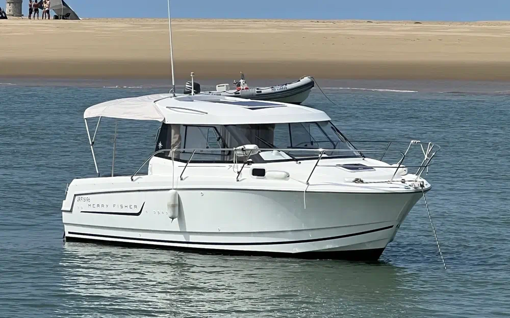 slider 0 Jeanneau Merry Fisher 755