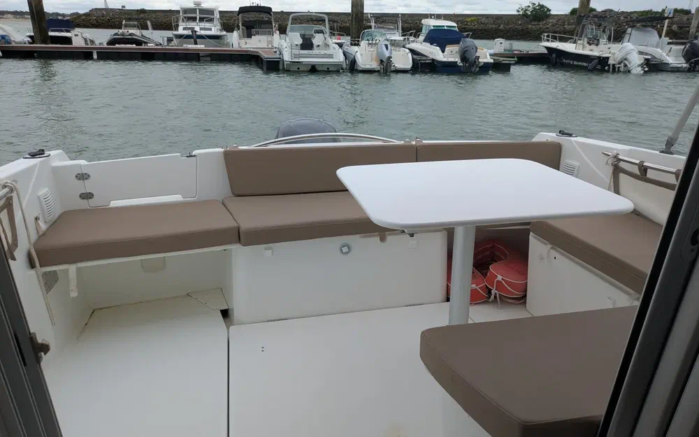 slider 7 Jeanneau Merry Fisher 755