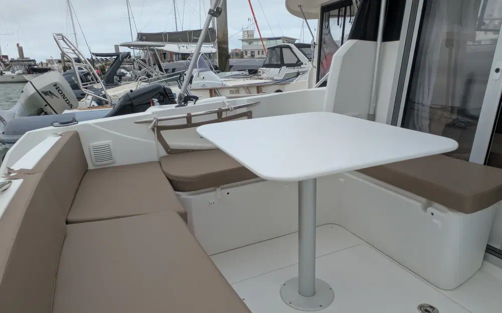 slider 3 Jeanneau Merry Fisher 755