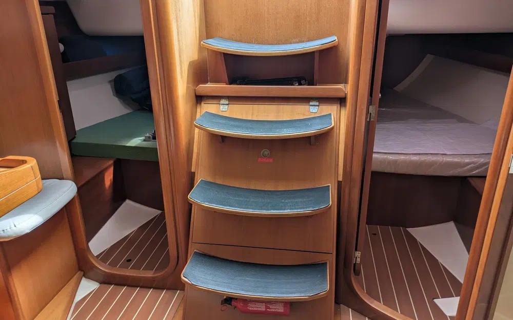slider 6 Dufour 385 Grand Large