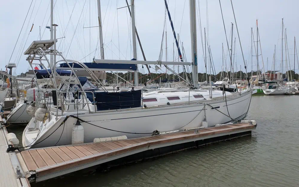 slider 1 Dufour 385 Grand Large