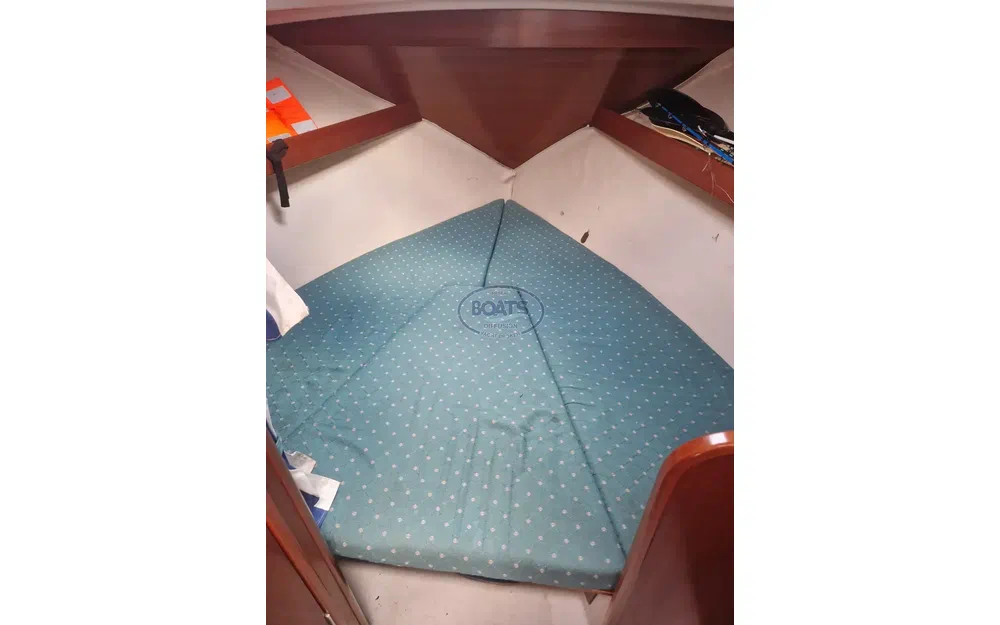 slider 12 Beneteau Antares Serie 8