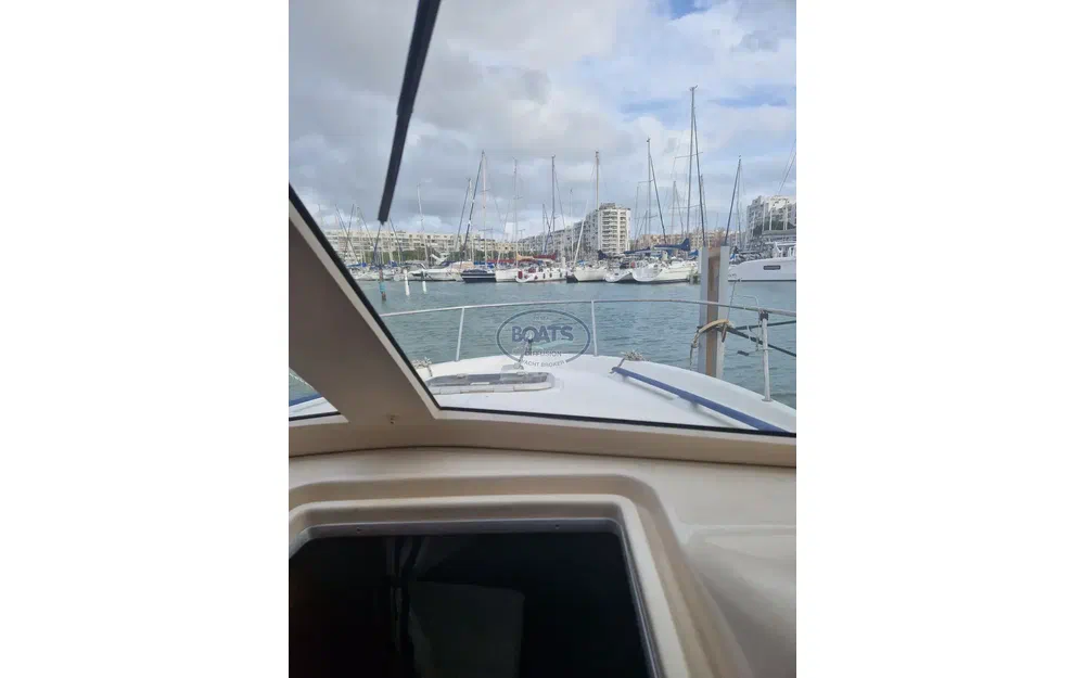 slider 4 Beneteau Antares Serie 8
