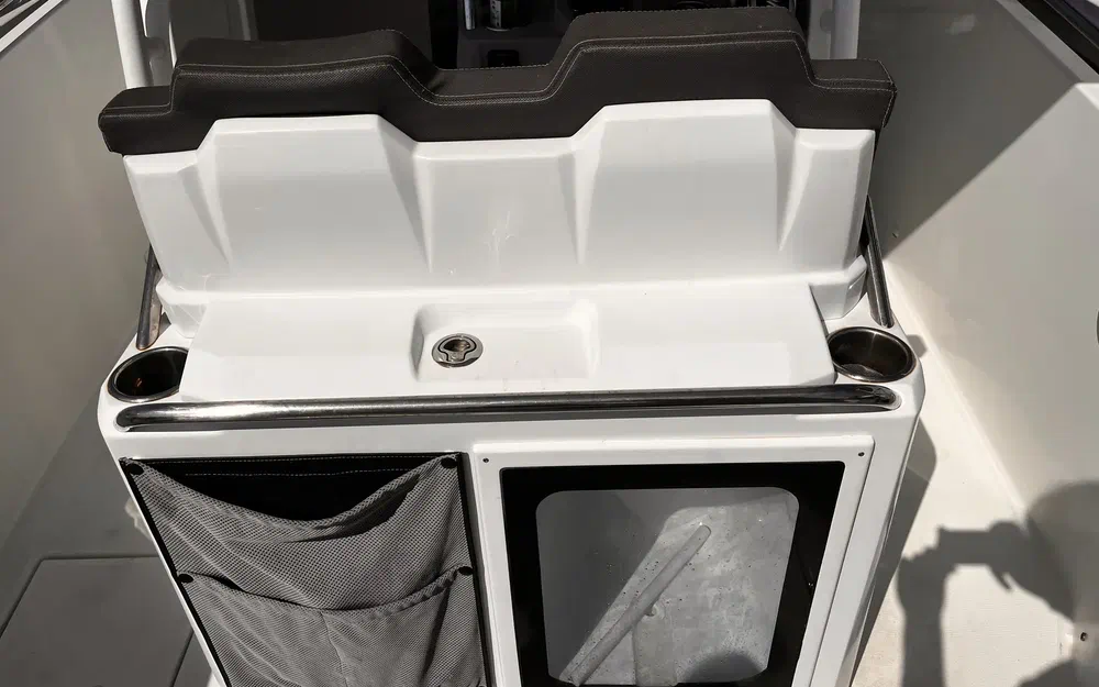 slider 6 Jeanneau Cap Camarat